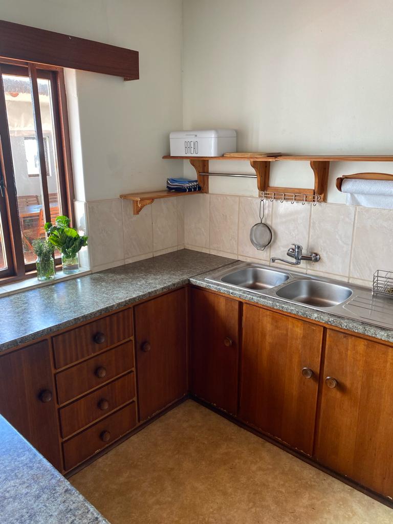 To Let 6 Bedroom Property for Rent in Stilbaai Wes Western Cape